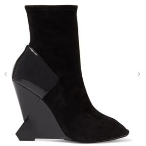 Lanvin patent leather-paneled suede wedge boot
